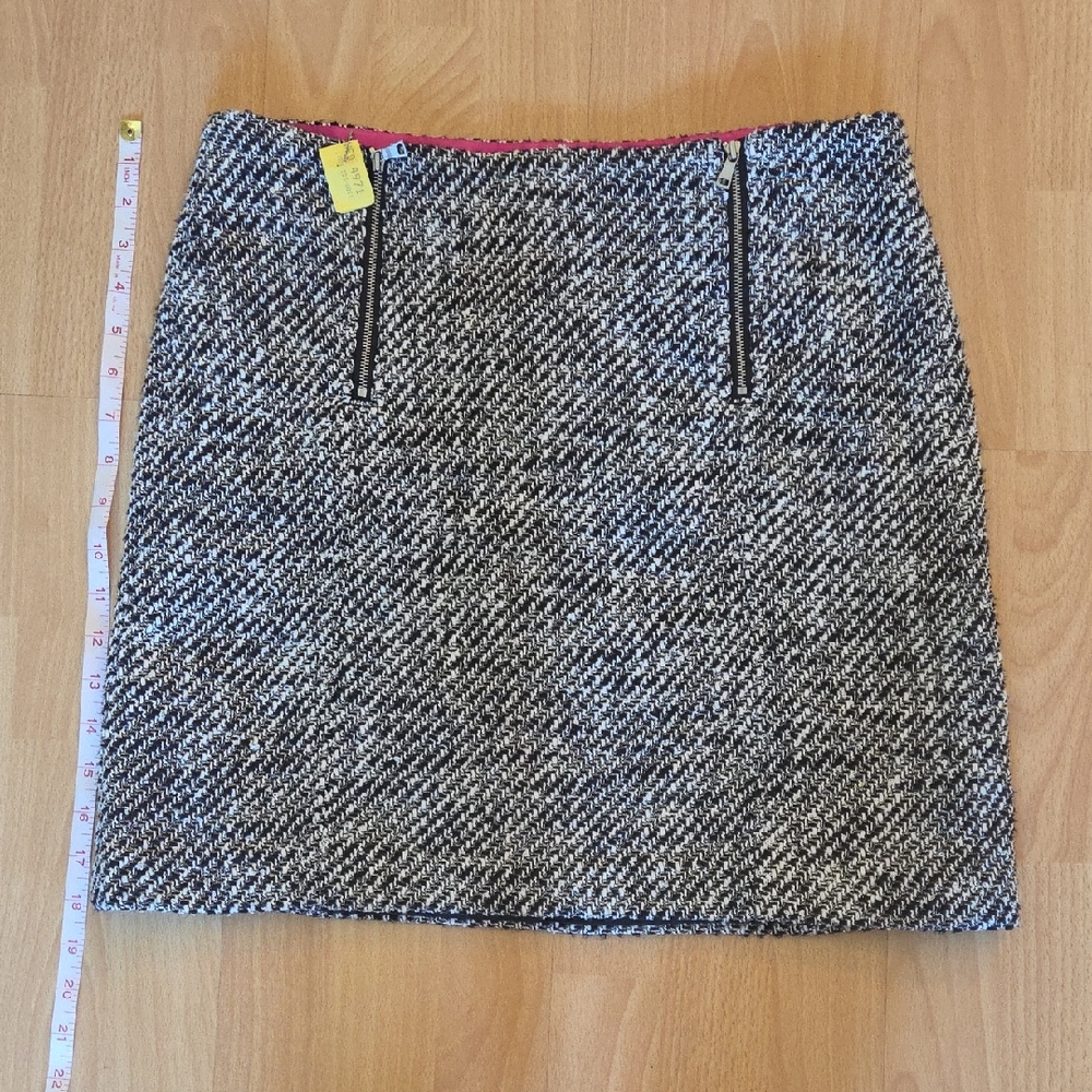 LOFT Black and White Tweed Pencil Skirt
